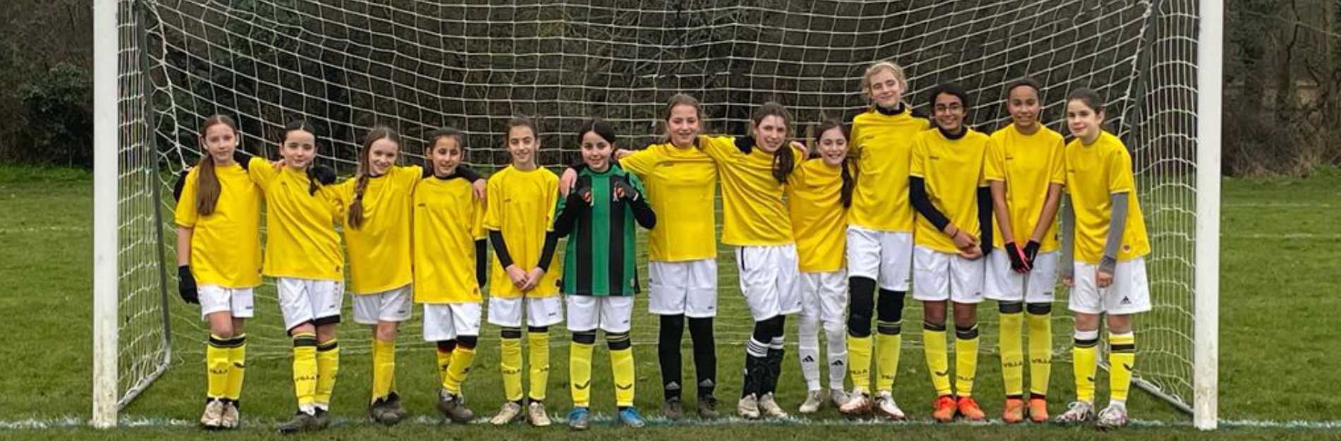 COMMUNITY | HIVE FOUNDATION DONATE PLAYING KIT FOR BARNET GIRLS DISTRICT TEAM